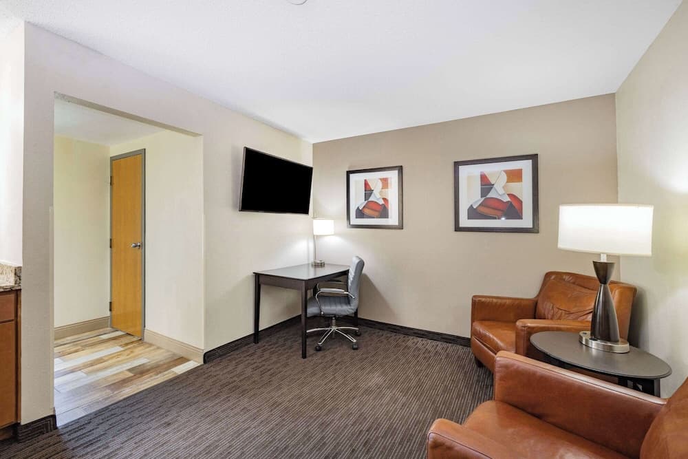 AmericInn by Wyndham Apple Valley