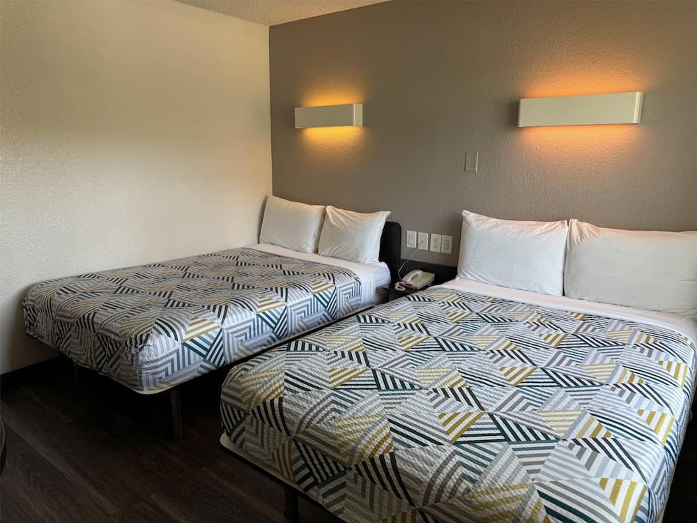 Studio 6 Suites Las Vegas, NV – Tropicana