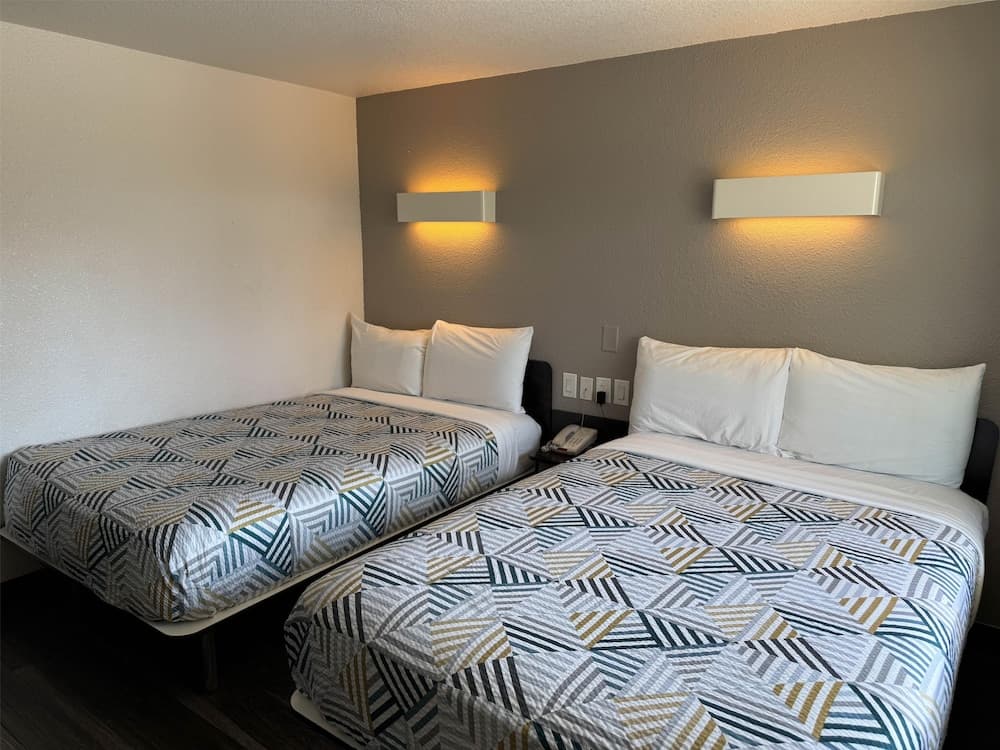 Studio 6 Suites Las Vegas, NV – Tropicana