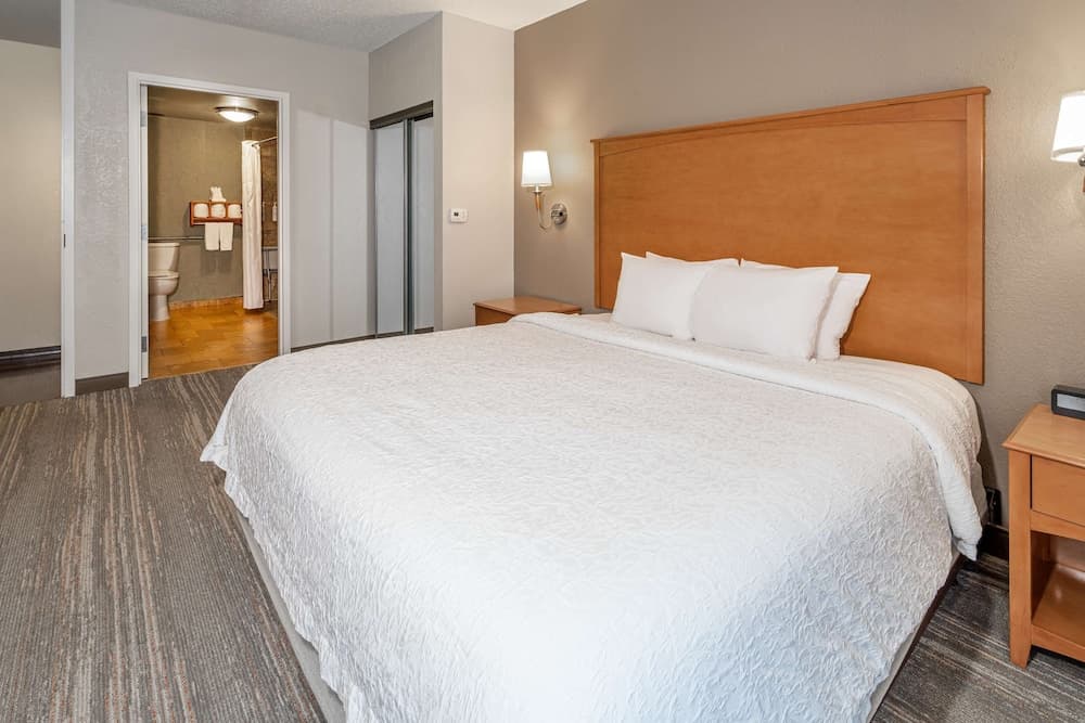 Hampton Inn & Suites Nashville-Vanderbilt-Elliston Place