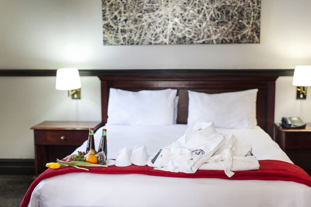 Court Classique Suite Hotel