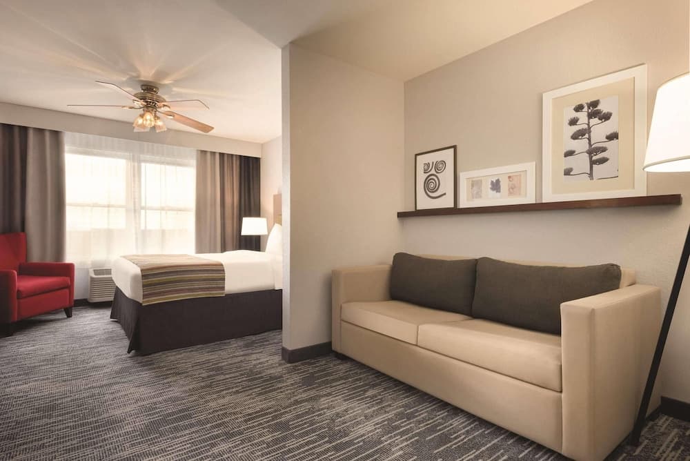 Country Inn & Suites by Radisson, Galena, IL