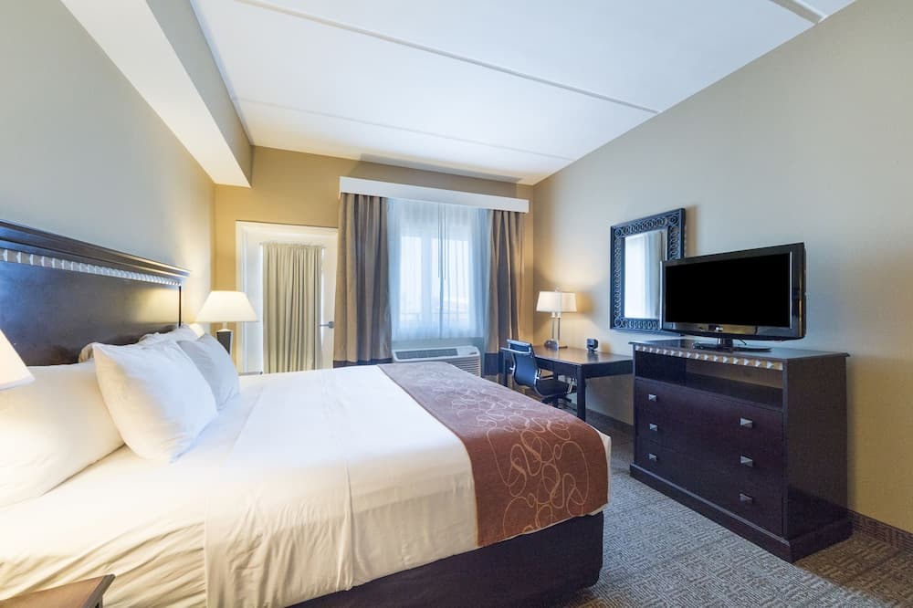 Comfort Suites Beachside