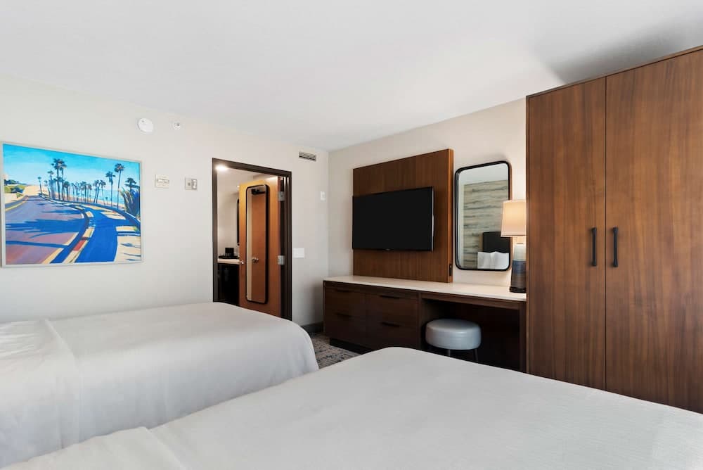 Embassy Suites by Hilton Anaheim South