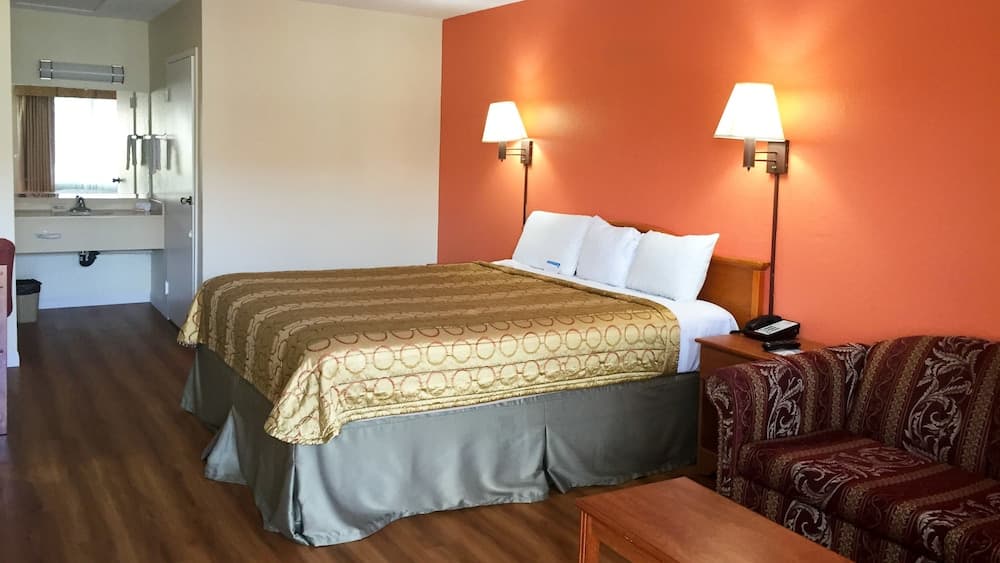 Motel 6 San Diego, CA - Southbay