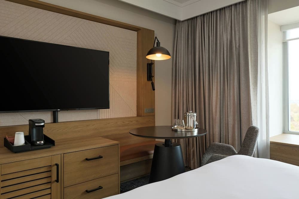 Sheraton Grand Sacramento Hotel