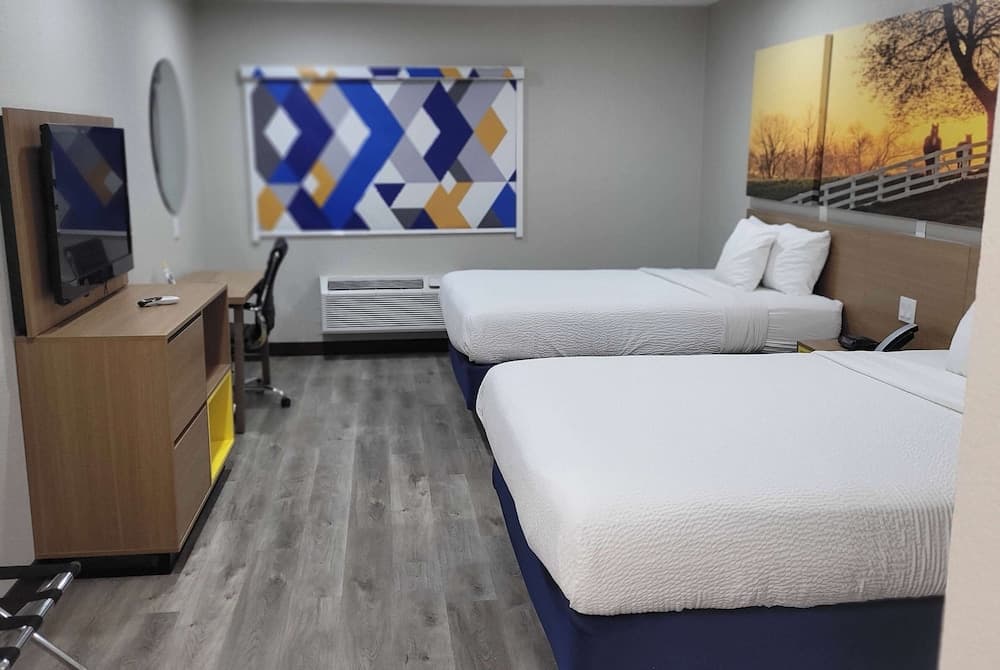 Days Inn by Wyndham Childress