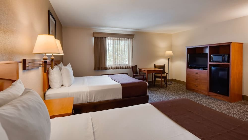 Best Western West Hills Inn