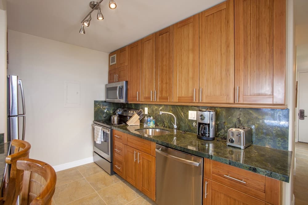 Kahana Reef - Maui Condo & Home