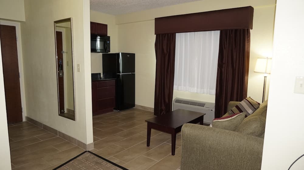 Best Western Airport Inn & Suites Cleveland