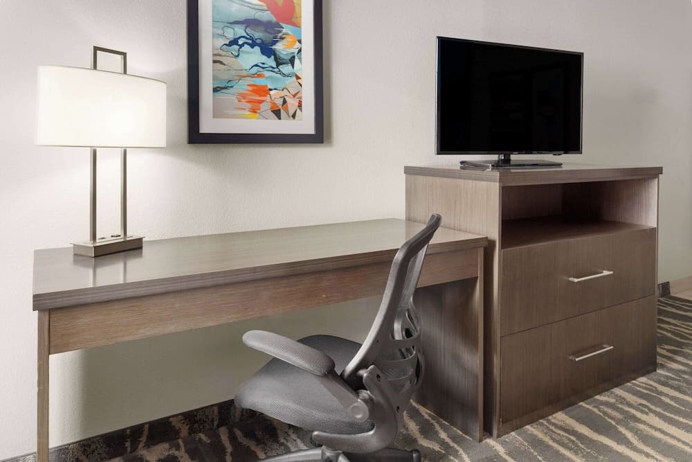 La Quinta Inn & Suites by Wyndham Kokomo