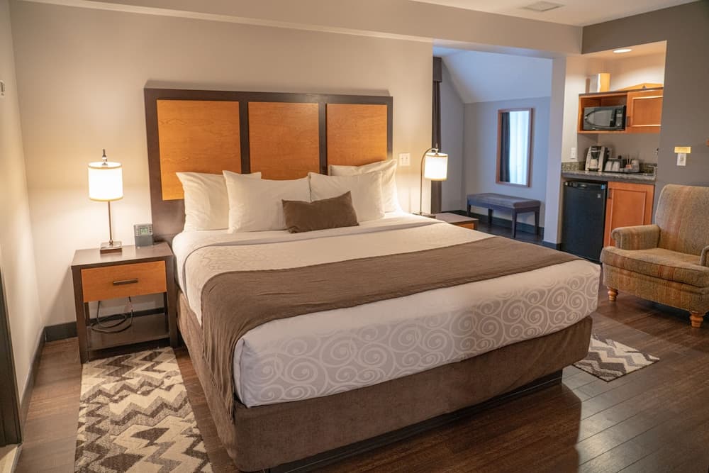 Pocaterra Inn and Waterslide