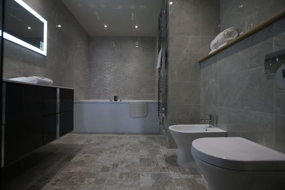 Belfast Loughshore Hotel