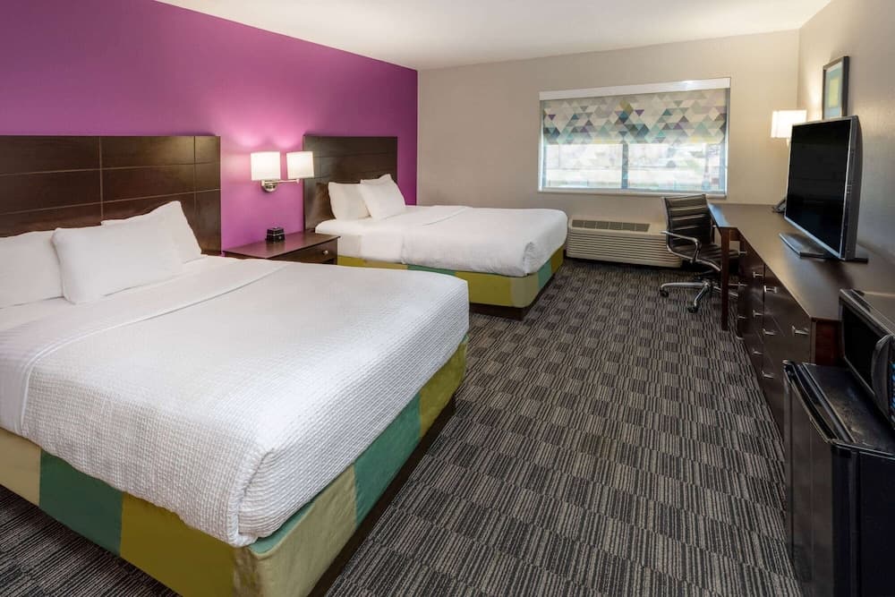 La Quinta Inn & Suites by Wyndham Houston NW Brookhollow