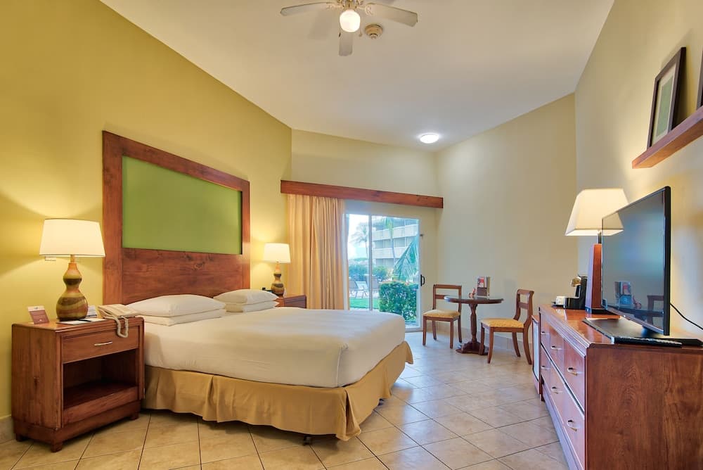 Fiesta Resort Central Pacific - All Inclusive