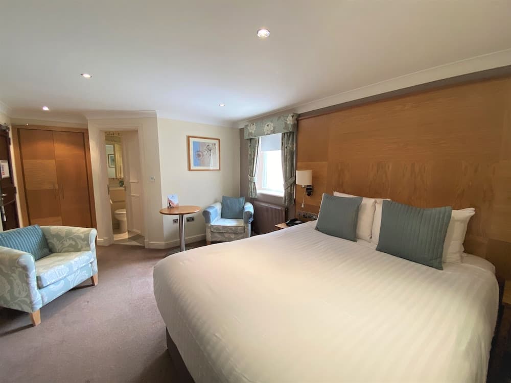 Crowne Plaza East Midlands Airport by IHG