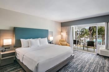 Hourglass Hotel, Ascend Hotel Collection