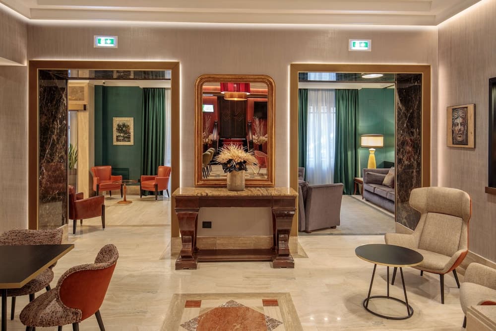 Hotel Diana Roof Garden