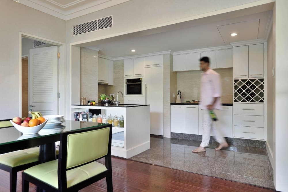 Lakeside Chalet - Mumbai, Marriott Executive Apartments