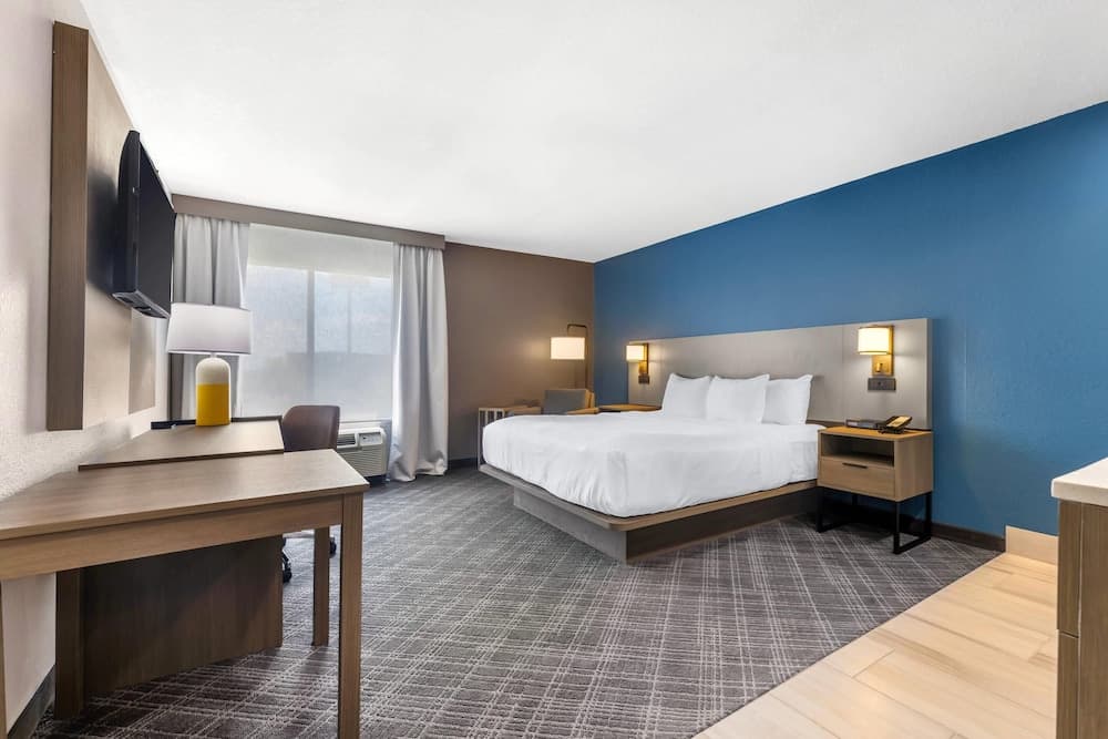 Comfort Inn Bourbonnais near I-57