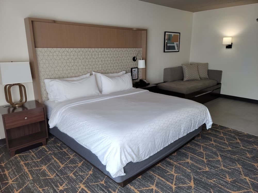 Holiday Inn & Suites Wausau-Rothschild by IHG