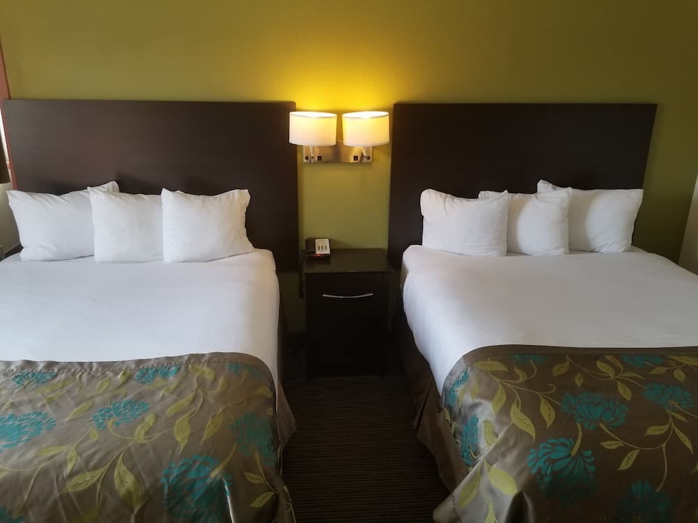 Baymont by Wyndham Eau Claire WI