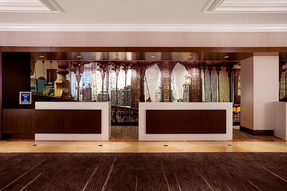 New York Marriott at the Brooklyn Bridge
