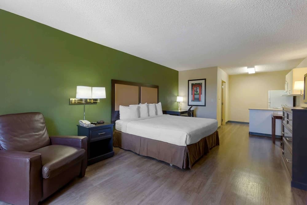 Extended Stay America Select Suites Phoenix Scottsdale North
