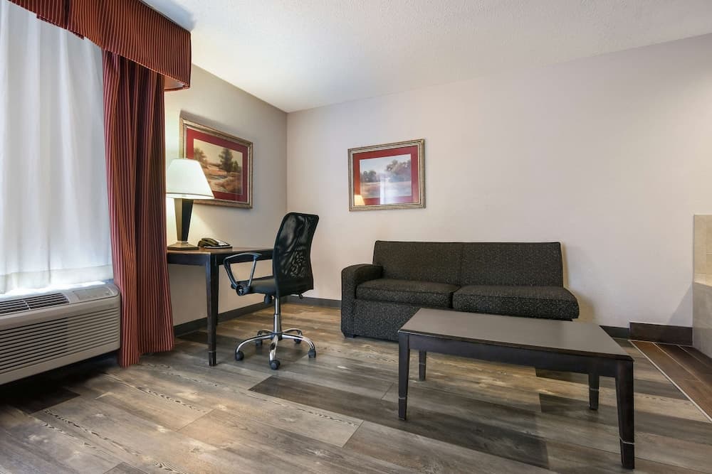 SureStay Plus Hotel by Best Western Tarboro