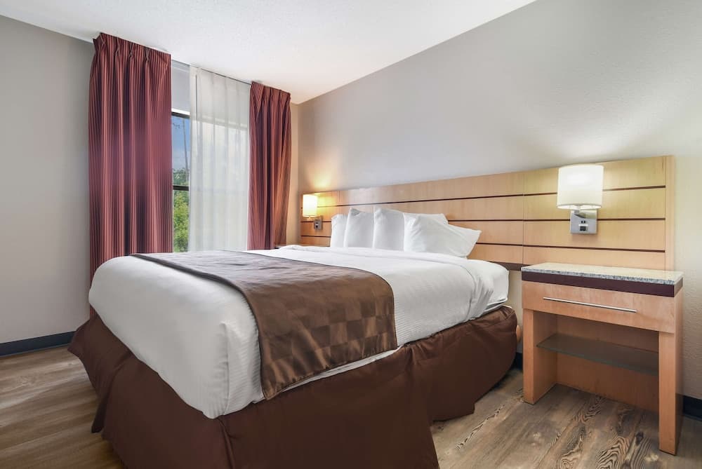 SureStay Plus Hotel by Best Western Tarboro