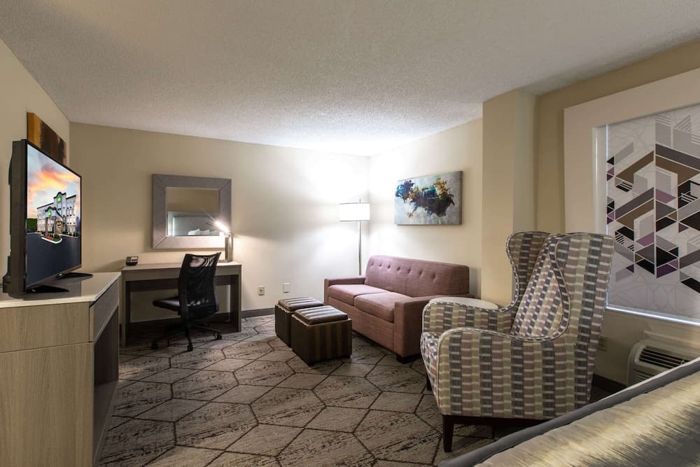 Wingate by Wyndham Charlotte Speedway/Concord