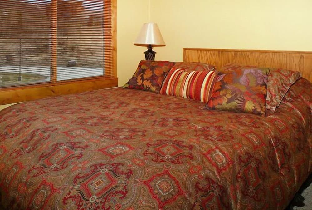 Rockies Condominiums by Mountain Resorts