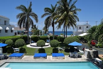 Villablanca Garden Beach Hotel