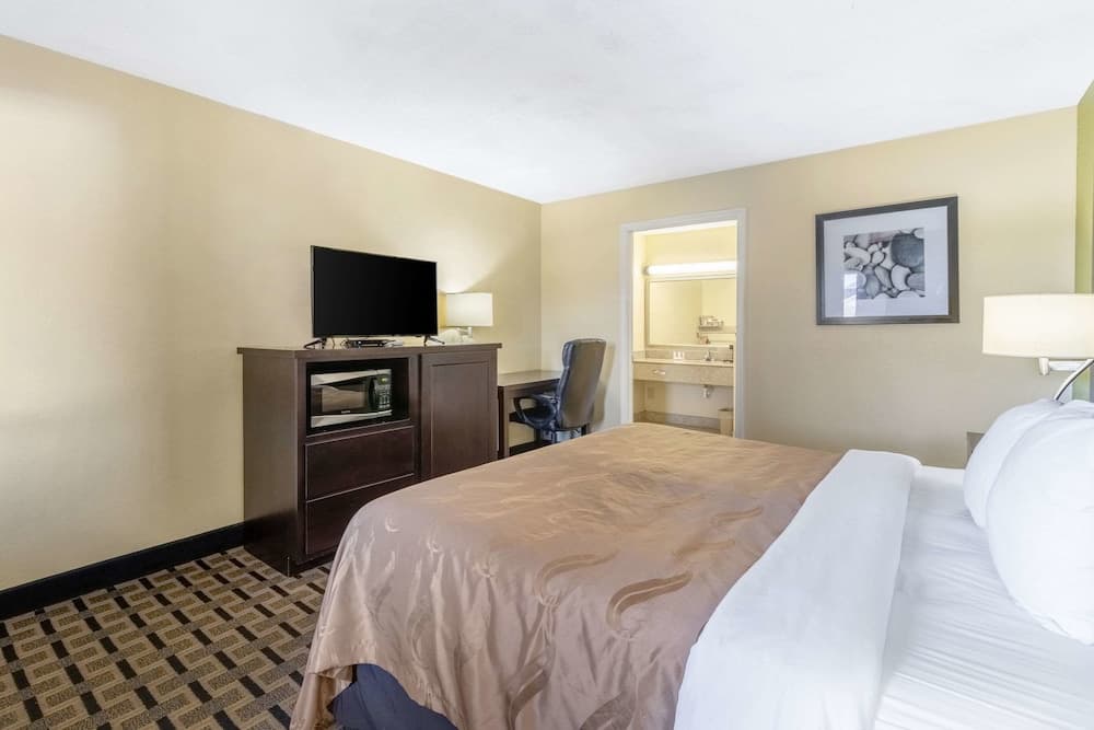 Quality Inn Franklin - Cool Springs Area