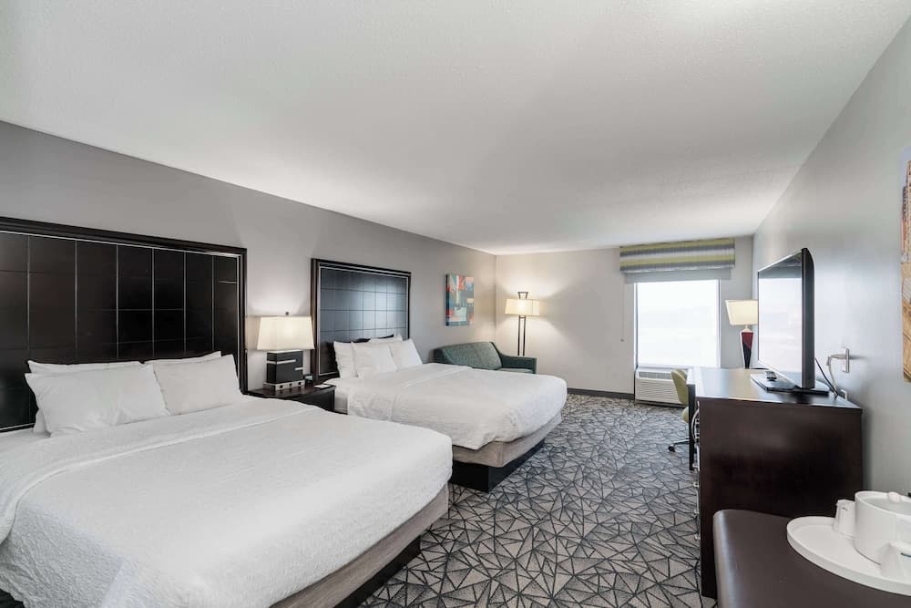 Hampton Inn Bloomington West