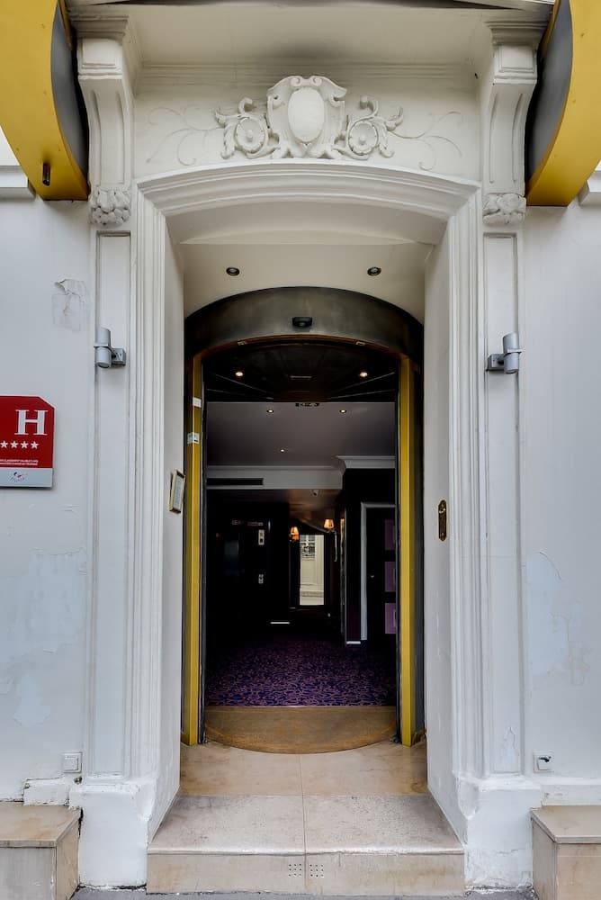 hotel image