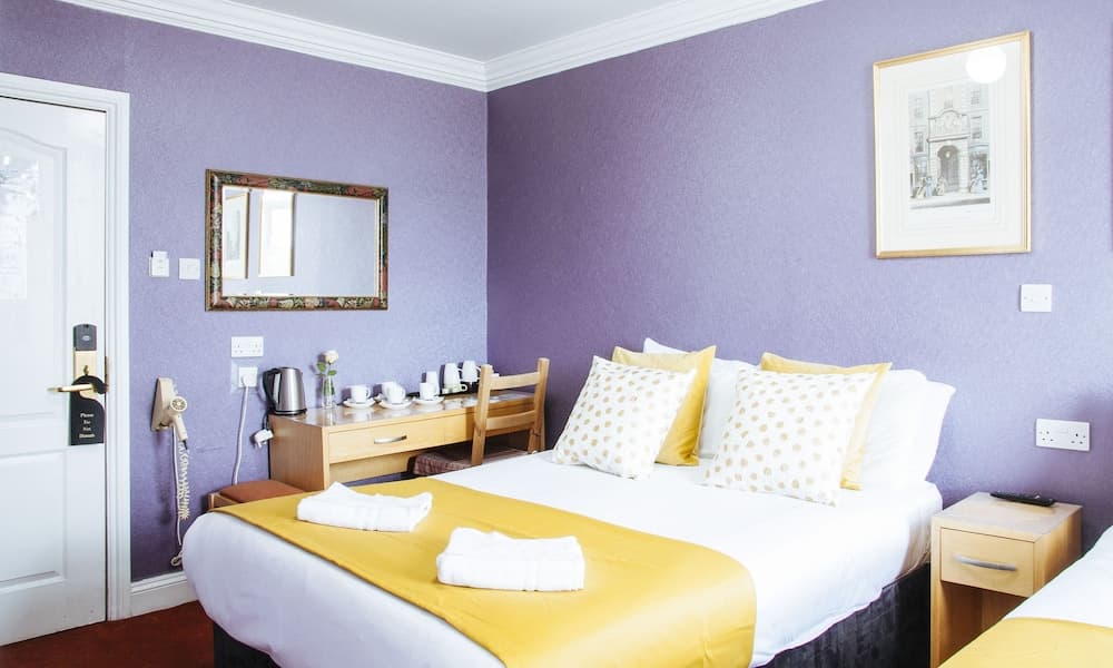 Lord Kensington Hotel