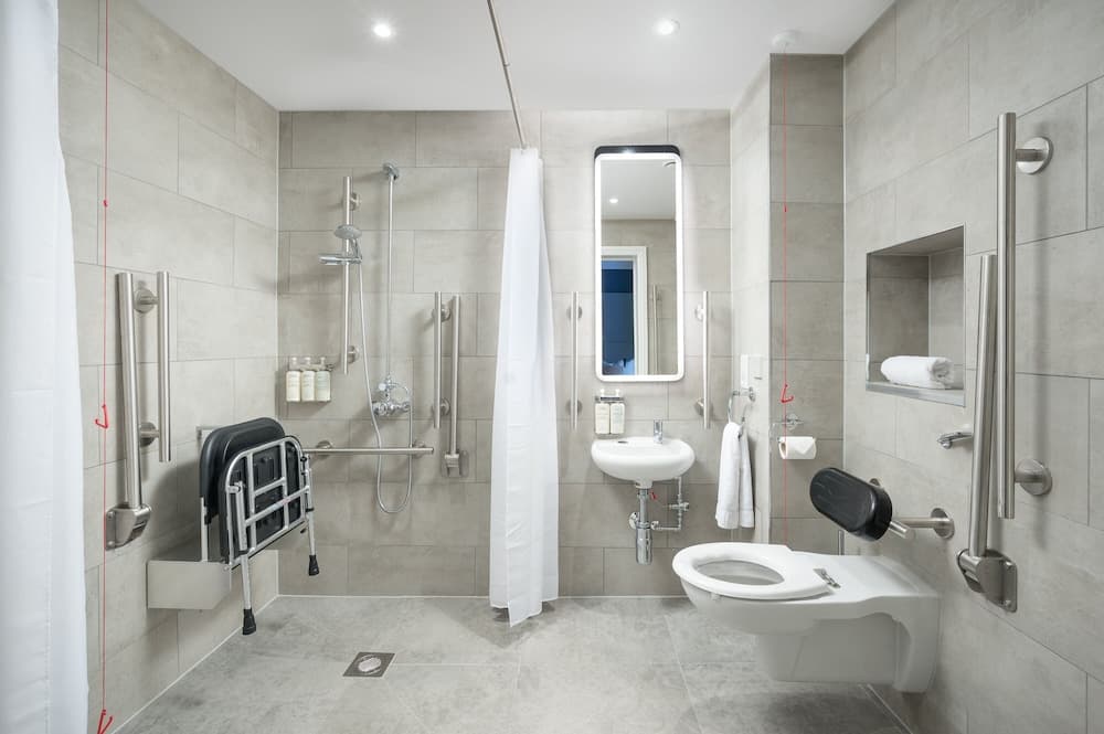 voco St. John's Solihull by IHG