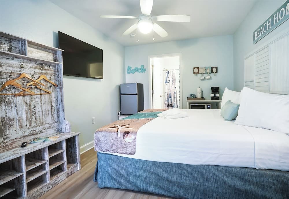 The Lighthouse Resort Inn & Suites