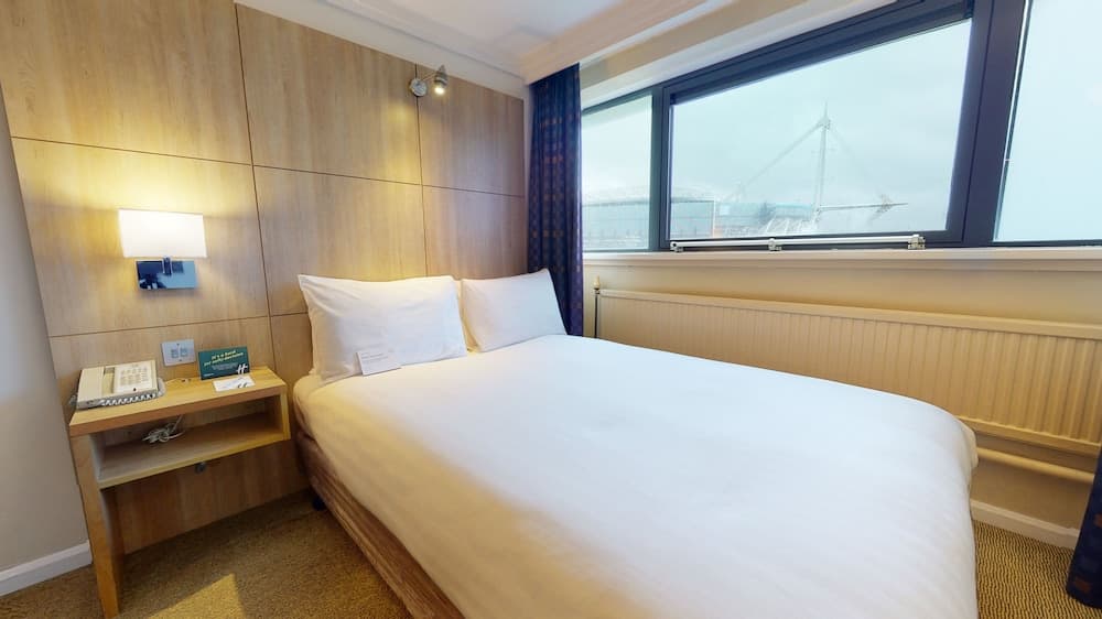 Holiday Inn Cardiff City Centre by IHG
