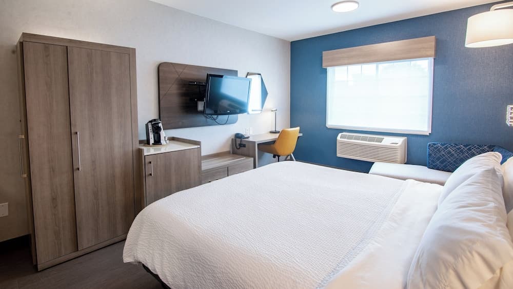 Holiday Inn Express Oakdale by IHG