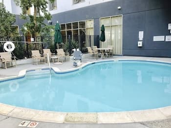 Courtyard by Marriott Oakland Downtown