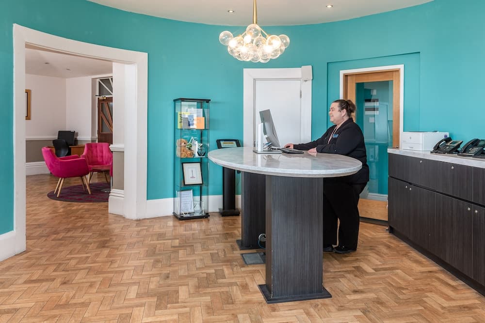 Best Western Carlton Hotel