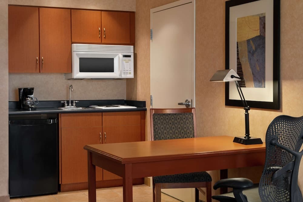 Hampton Inn & Suites by Hilton Langley-Surrey
