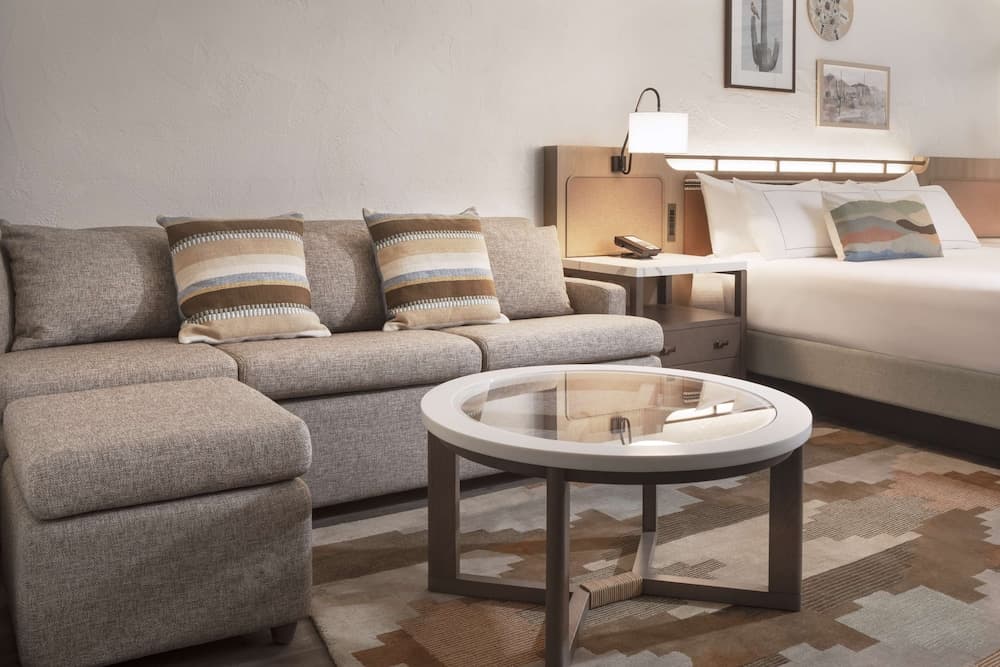 The Scottsdale Resort and Spa, Curio Collection by Hilton