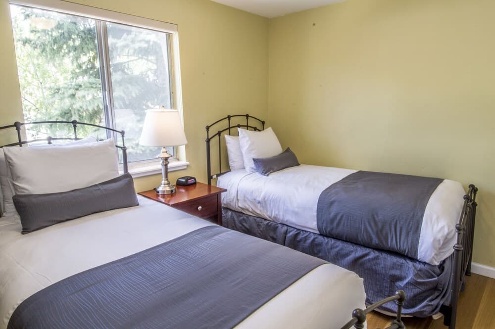 Aspen Silverglo by Frias