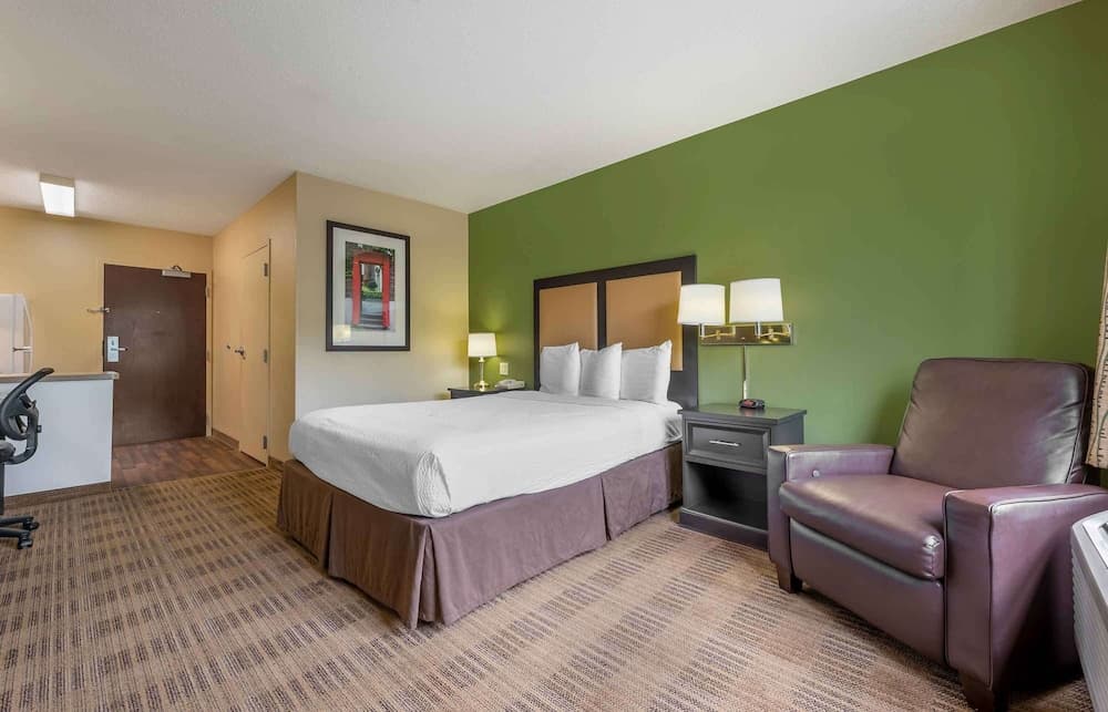 Extended Stay America Suites Bloomington Normal