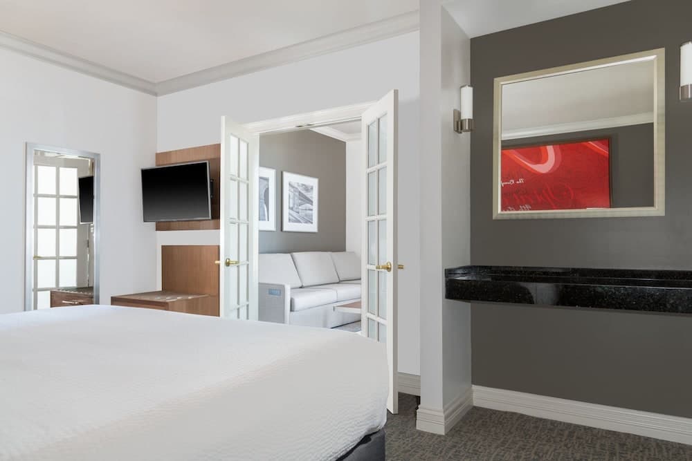 Courtyard by Marriott St. Louis Downtown/Convention Center