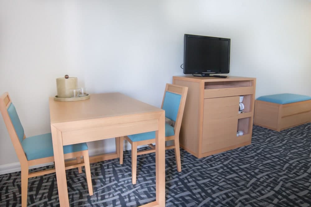 Oceanview Hotel & Residences