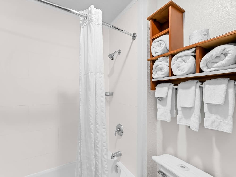 Comfort Inn & Suites Bellevue - Omaha Offutt AFB